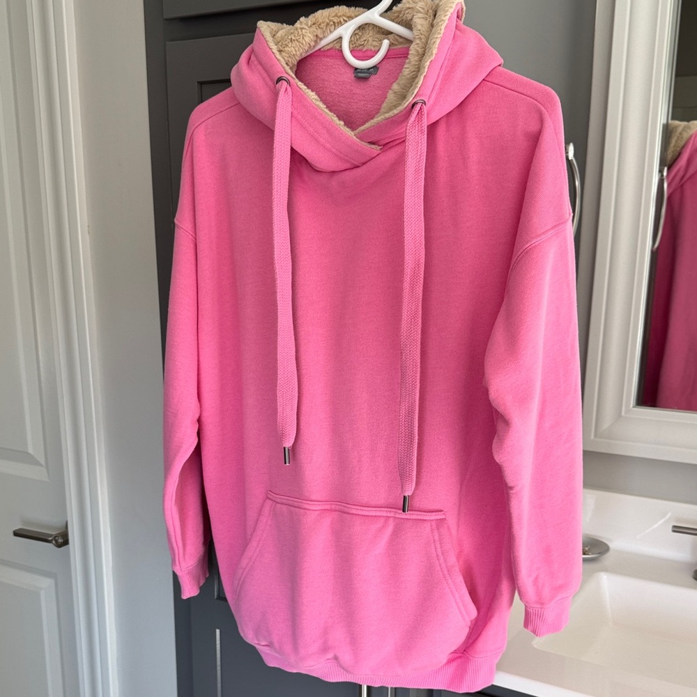 Cozy Pink Aerie Hoodie with Sherpa Lining